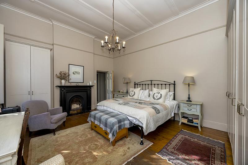 4 Bedroom Property for Sale in Claremont Western Cape